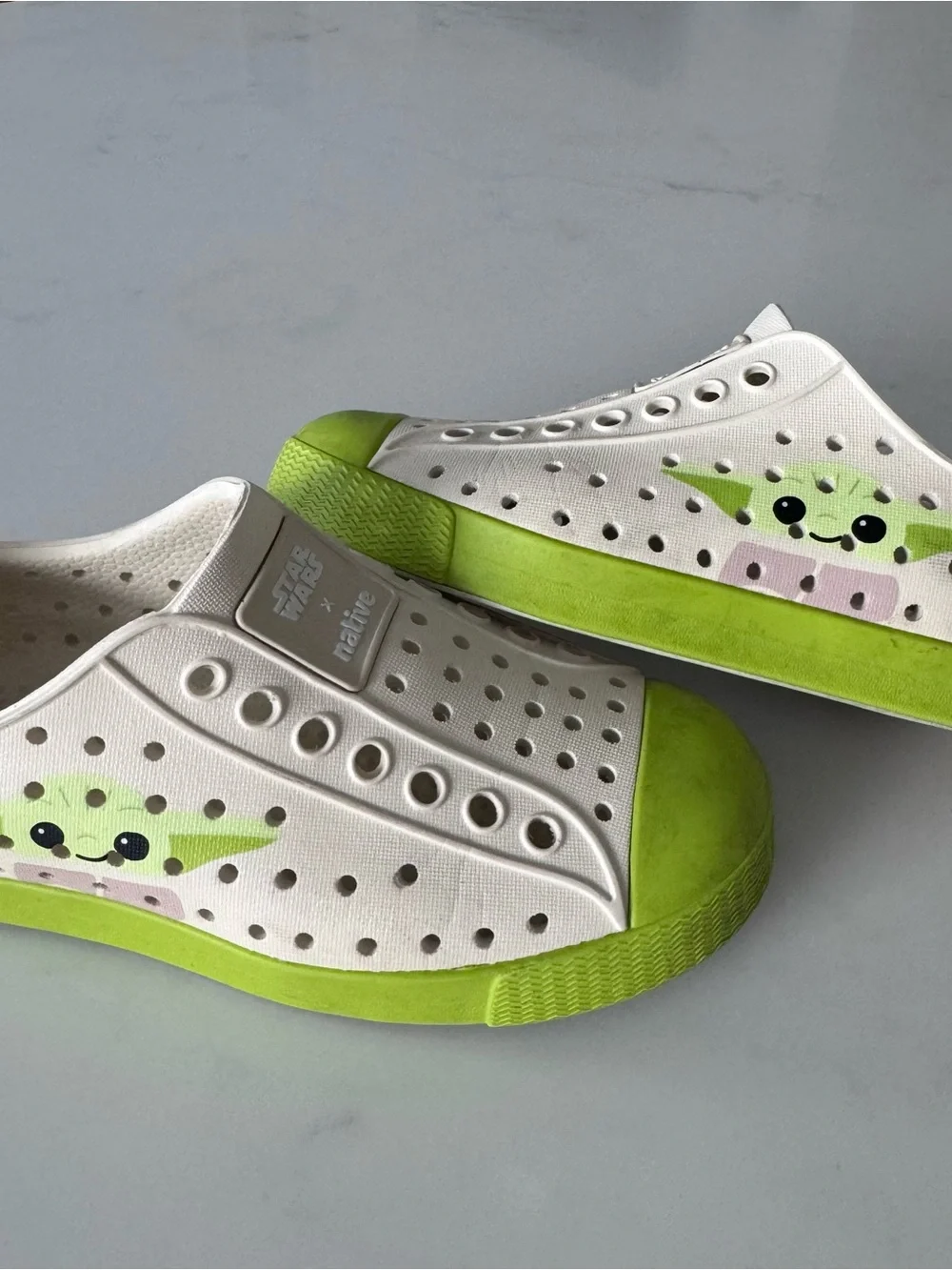 Native x Star Wars Jefferson Slip-On Shoes (Baby Yoda)